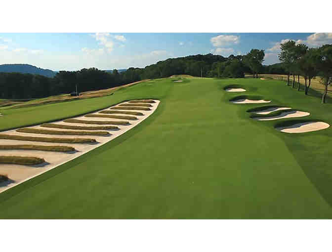 Oakmont Country Club: Round of Golf - for a twosome 2024 Golf Season - Photo 1