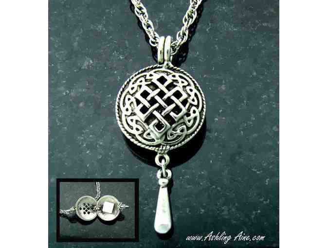 Celtic Knot Diffuser Pendant Necklace