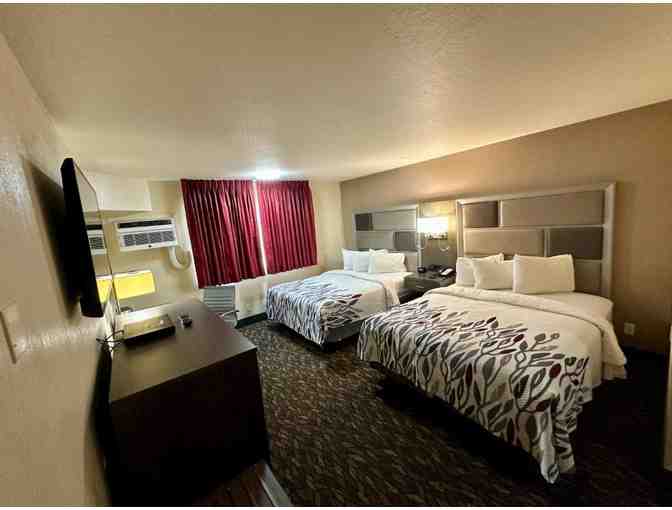 CA - Yuba City - Red Roof Inn - One Night Stay