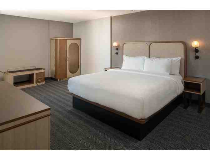 CA - Santa Cruz - Courtyard - One Night Getaway