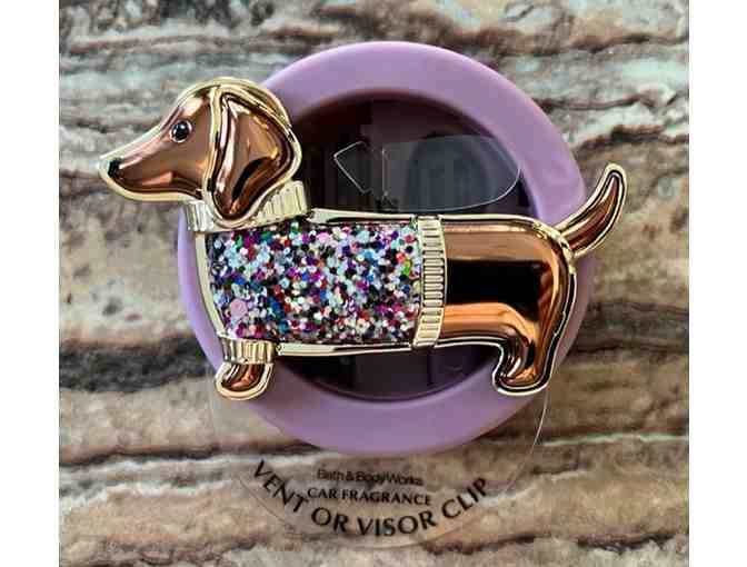 Bath and Body Works Purple Dachshund Vent or Visor Car Clip - Photo 1