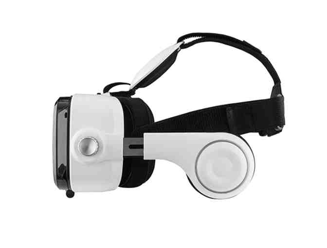 Virtual Reality Box with Stereo Headset