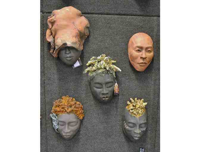 Congo Masks: Masterpieces from Central Africa - Photo 1