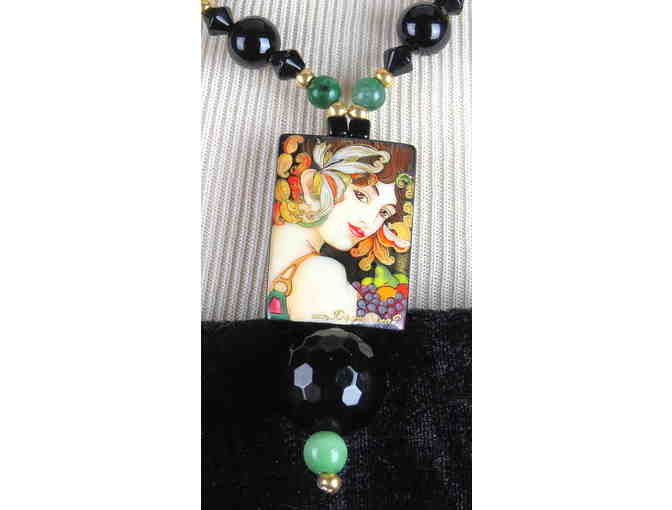 1/KIND GEMSTONE NECKLACE #410:  Features Hand Painted Art on ONYX!