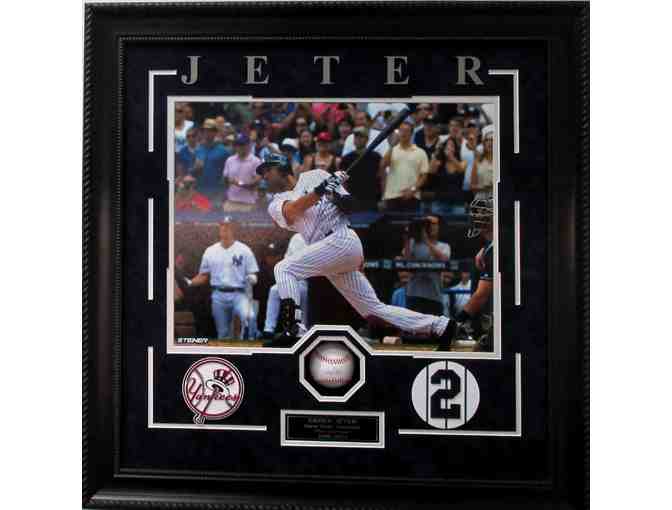Derek Jeter Hand Signed Yankees Shadowbox