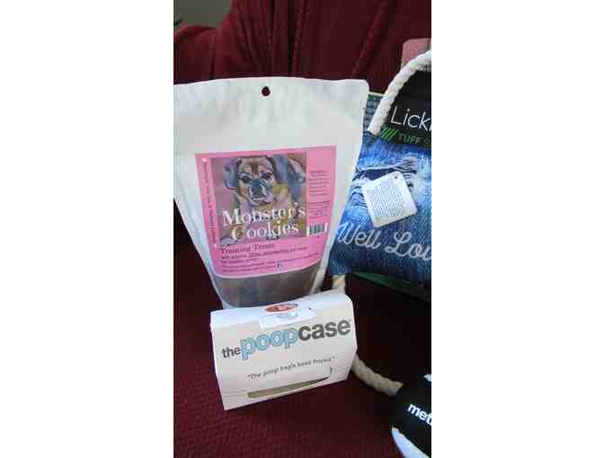 Humboldt Pet Supply Dog Goody Basket with a $30 Gift Certificate - Photo 3