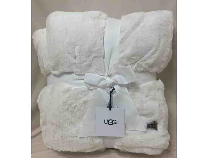 UGG Plush Blanket, Cozy Socks, Insulated Mug, Candle + Ghirardelli Hot Cocoa Mix