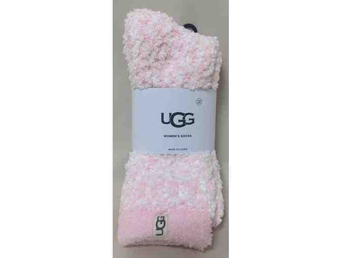 UGG Plush Blanket, Cozy Socks, Insulated Mug, Candle + Ghirardelli Hot Cocoa Mix