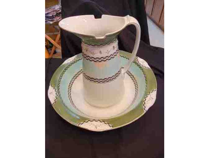 Antique Wash Basin and Pitcher - Photo 1