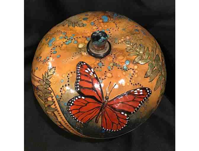 Beautiful Handcrafted Butterfly Gourd Box - Photo 1
