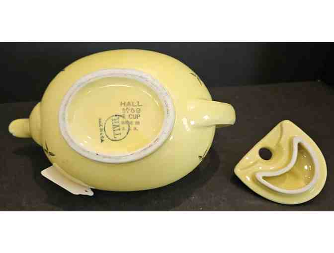 Hall China Canary Hook Teapot 6 Cup