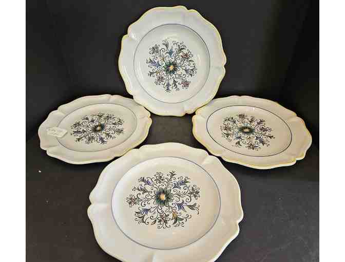 Hall China 11 pcs Ruffled Plates