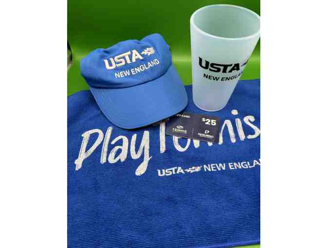 Ame & Lulu Tennis Backpack and Tennis Warehosue Gift Certificate