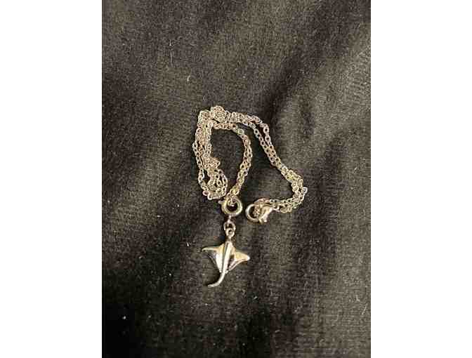 JEWELRY: Stingray NECKLACE (Silver, on 18-inch chain)