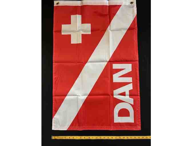 DIVER FLAG: Safety (DAN Scuba, Nylon) - Large 36'x 23' Waterproof