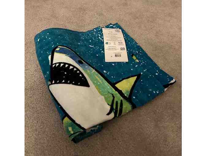 1 SHARK TOWEL: Super-sized, Soft (5 foot)