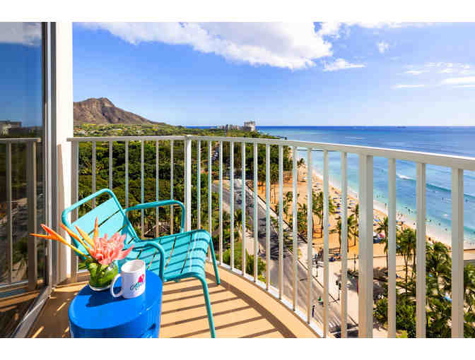 Two (2) Night Stay + Daily Breakfast at The Twin Fin (OAHU)-1