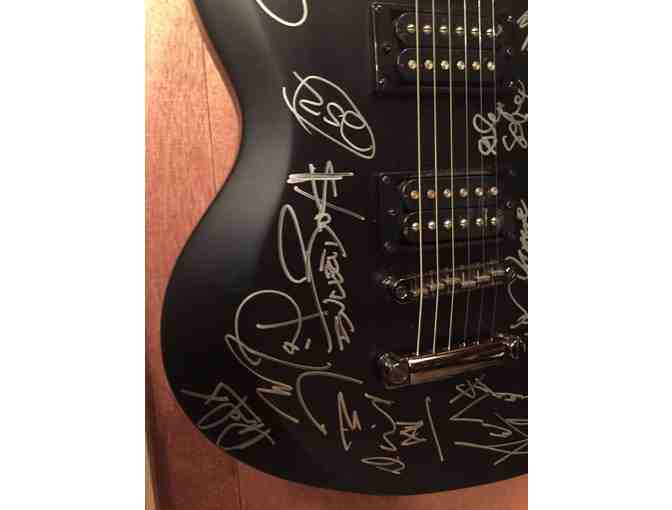 Signed &amp; Customized Jackson 6 String Electric Guitar - Photo 13