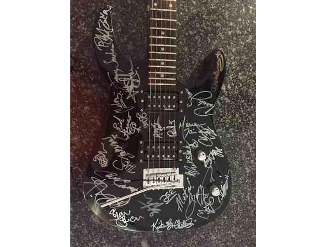 Signed &amp; Customized Jackson 6 String Electric Guitar - Photo 19