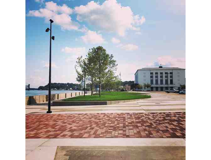 Bring the Laughs to the 'front', Burlington, IA