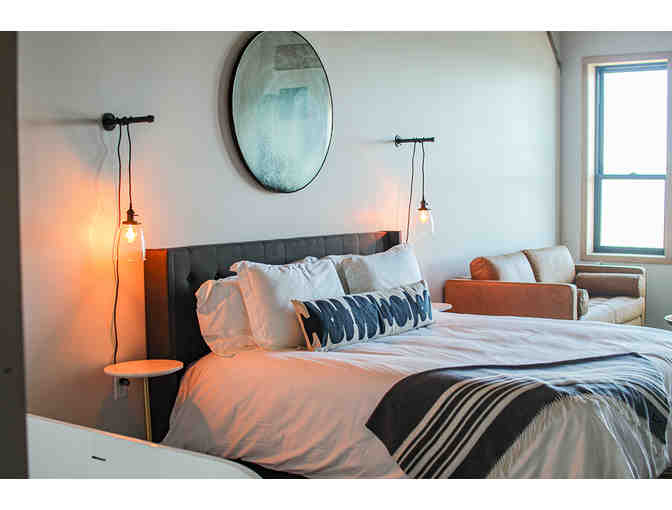 Bowline Hotel, Astoria, Oregon, 2 Night stay