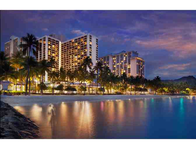 2 nights' stay including resort fee and parking at Waikiki Beach Marriott - Photo 1