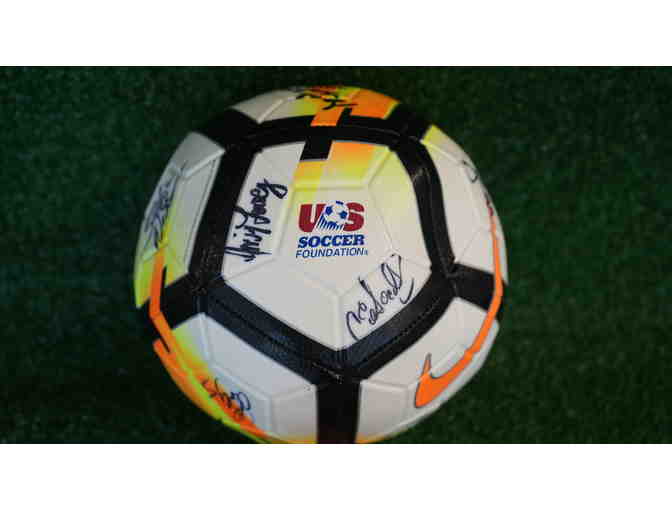2018 Congressional Soccer Match Autographed Nike Ball - Photo 2