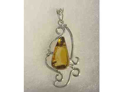 Sabai Jewelry Gallery - Amber Pendant