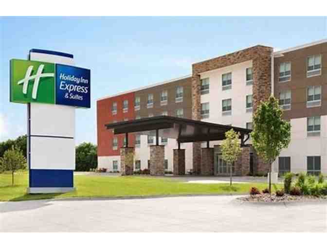 2 Day / 1 Night Stay with $50 Dining at the NEW Holiday Inn Express Henderson/Boulder City