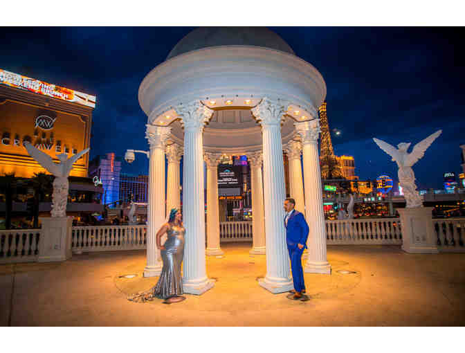 90 Min Walking Photo Tour of Las Vegas Strip for 4 ppl from Photo Tours Las Vegas!