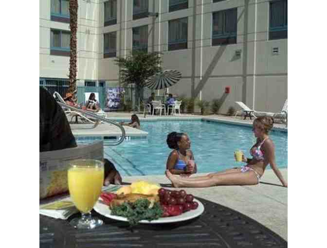 3 Day, 2 Night Stay w/ Breakfast at the Doubletree by Hilton Las Vegas Airport! - Photo 3