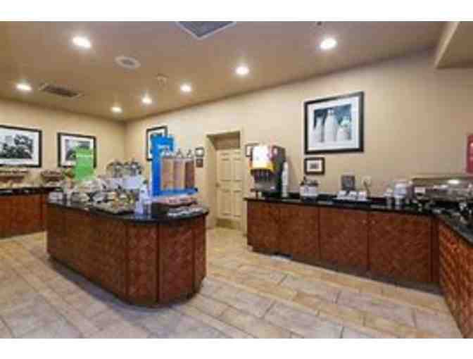 3 Day /2 Nt Stay with Breakfast & Parking at the Hampton Tropicana Hotel in Las Vegas! - Photo 4