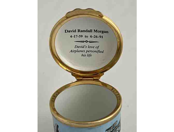 Halcyon Days Enamel Box: David Randall Morgan