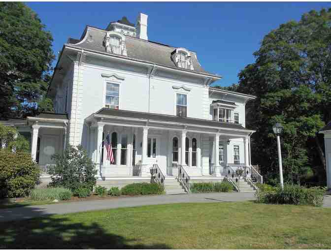 1 Night Stay for Two with Breakfast at Proctor Mansion Inn in Wrentham, Mass.