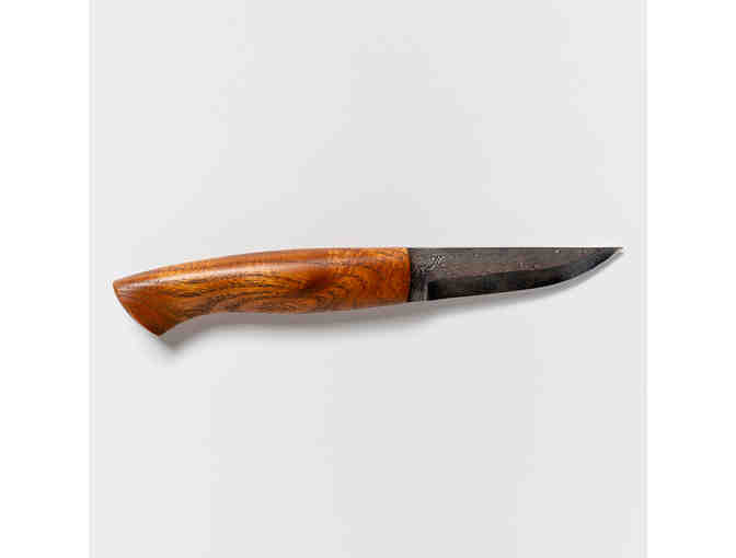 Knife made in the Sami-style by Scott Johnson
