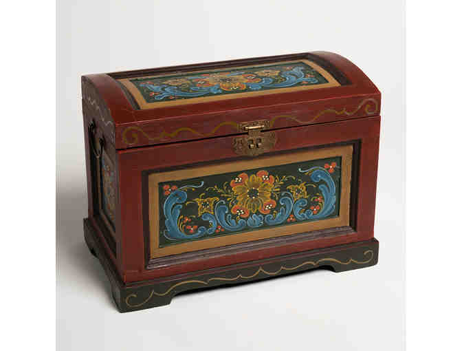 Small Trunk with Hallingdal Rosemaling by Ron Hovda