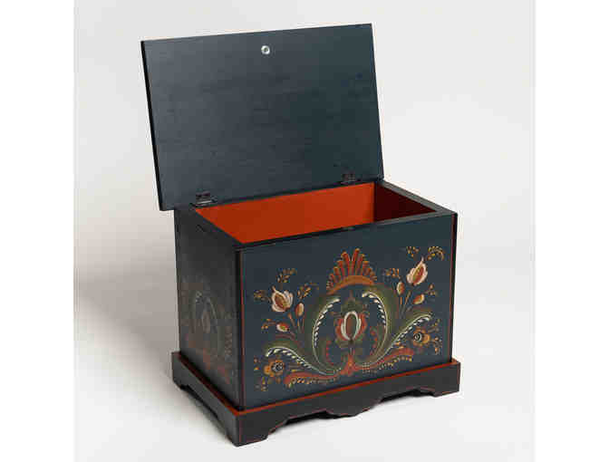 Box with Agder Rosemaling by Nancy Odalen