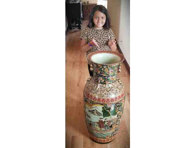 Asian Floor Vase - Photo 1