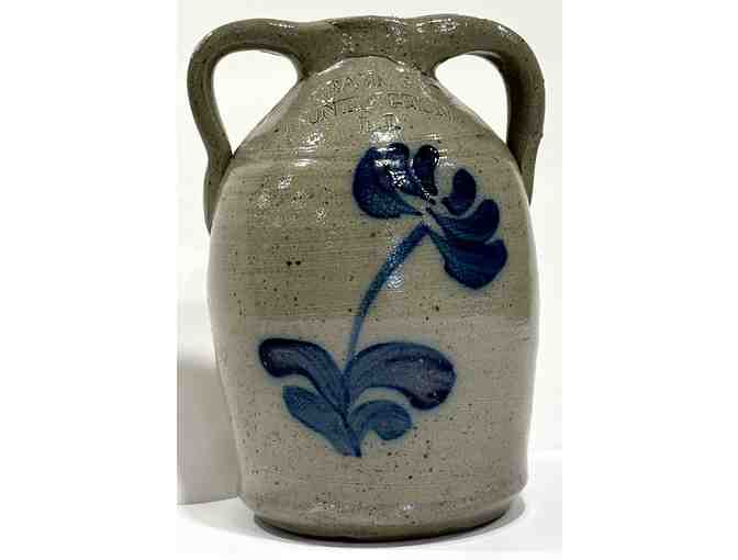 Beaumont Huntington Stoneware jug - Photo 1