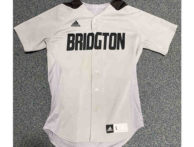 Gray Bridgton #22 Baseball Jersey