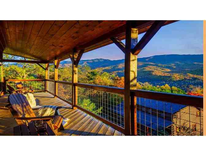 Moonshine Mountain Smoky Mountain Getaway