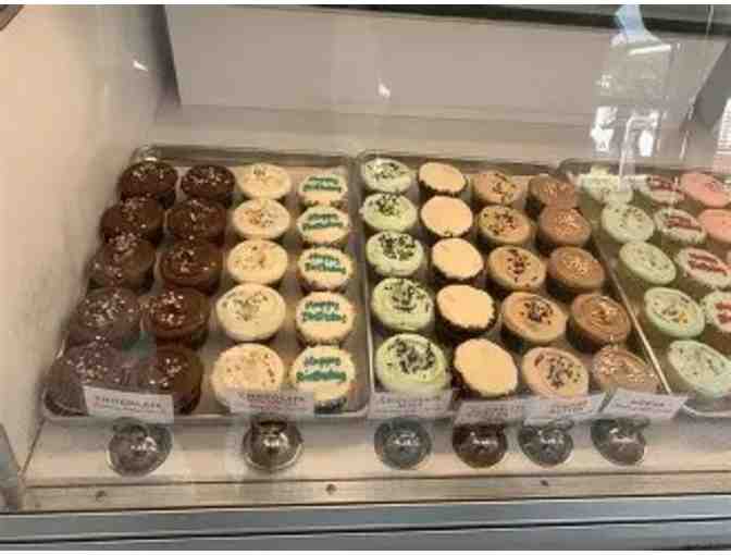 Susicakes One-Dozen hand-made cupcakes!