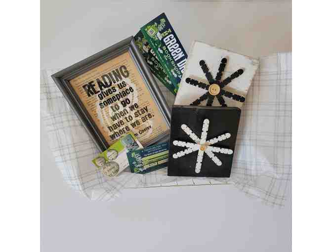 Book lovers basket