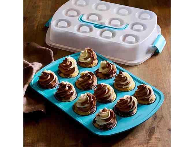 Pampered Chef Cupcake Pan and Carrier Set