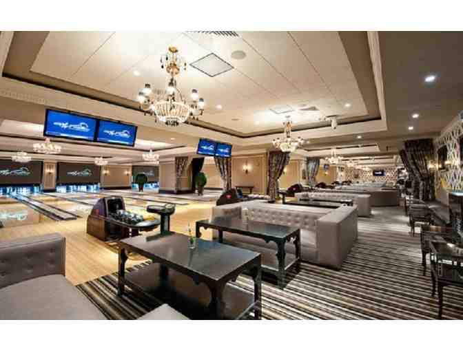 Foxwoods Resort Casino Hotel Midweek Overnight Stay (Mashantucket, CT)