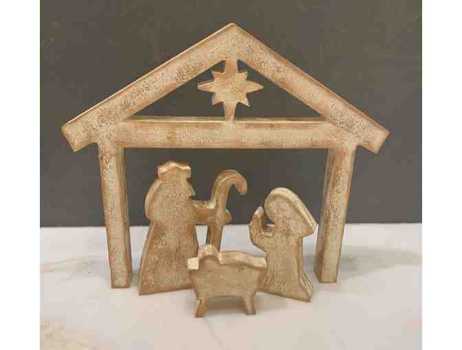 2023 6th Grade Project - Grayson's Nativity - Photo 1