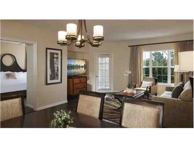 Enjoy 4 nights @ Seaworld Orlando Hilton Grand Vacation Club in luxury suite - Photo 2