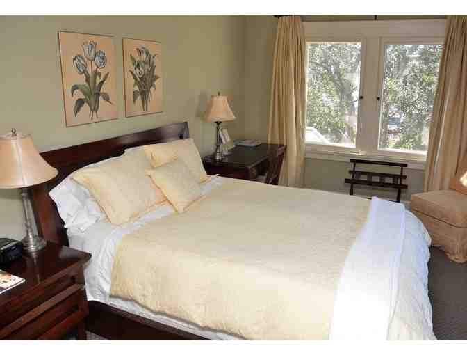 Enjoy 4 nights luxury BnB Arroyo Vista Inn Pasadena 4.7 star + $100 Food