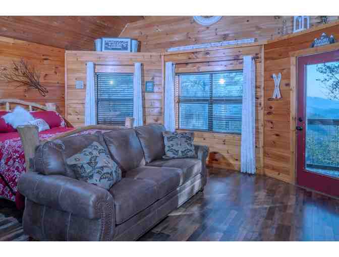 Enjoy 7 nights luxury 2 bed cabin Pigeon Forge, TN + $100 FOOD