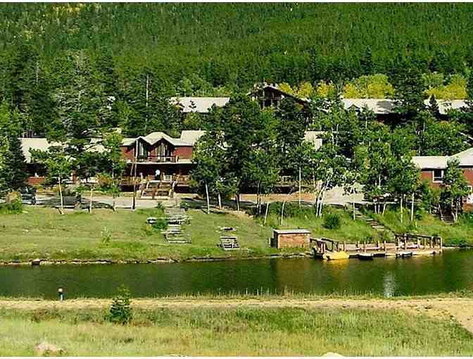 Enjoy 2 nights @ Dao House Estes Park,Colorado 4.4* Rated